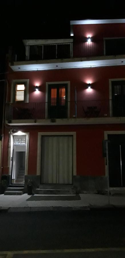 Bed & Breakfast Dietro Le Mura Aci Castello Exteriör bild